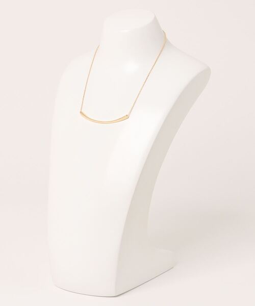 Mila Owen（ミラオーウェン）の「メタルカーブネックレス（ネックレス・レディース・ゴールド/シルバー・FREE）」の3枚目の写真