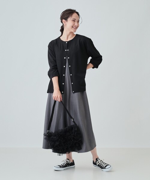 SHOO・LA・RUE（シューラルー）の「◆【洗える】ドットボタンがアクセント 着こなし色々クルーネックカーディガン（カーディガン/ボレロ・レディース・ライトグレー/ボルドー/スミクロ/ブラック・04/03/02）」の11枚目の写真