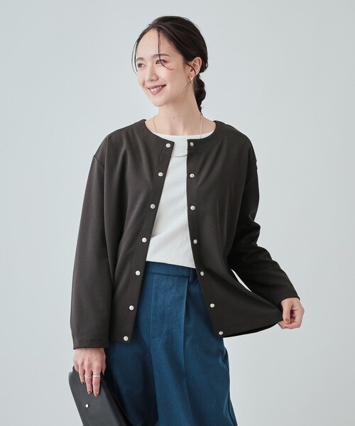 SHOO・LA・RUE（シューラルー）の「◆【洗える】ドットボタンがアクセント 着こなし色々クルーネックカーディガン（カーディガン/ボレロ・レディース・ライトグレー/ボルドー/スミクロ/ブラック・04/03/02）」の13枚目の写真