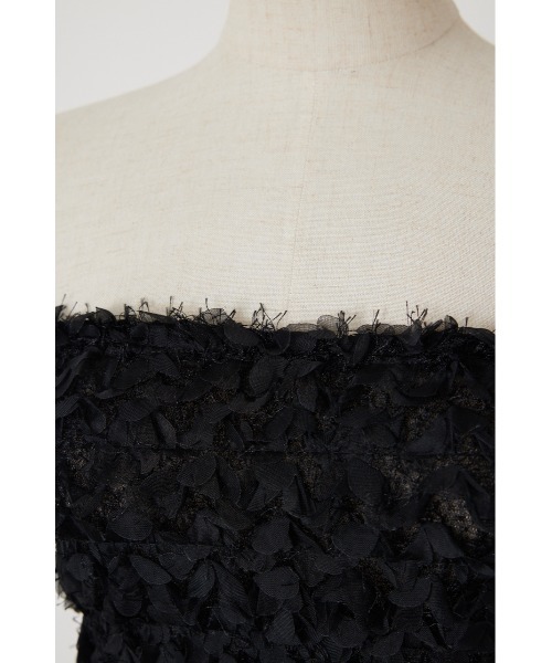 PROVOKE （プロヴォーク）の「ペタルモチーフベアトップ（チューブトップ・レディース・ブラック/ホワイト・FREE）」の7枚目の写真