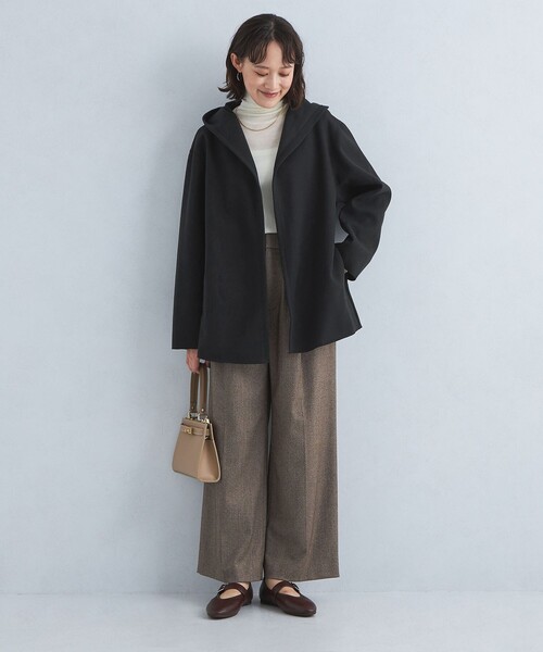 green label relaxing（グリーンレーベルリラクシング）の「フルイド フーディ オーバー カットソー カーディガン（カーディガン/ボレロ・レディース・ブラック/モカ・FREE）」の7枚目の写真