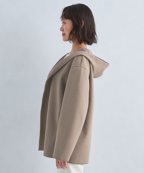 green label relaxing（グリーンレーベルリラクシング）の「フルイド フーディ オーバー カットソー カーディガン（カーディガン/ボレロ・レディース・ブラック/モカ・FREE）」の9枚目の写真