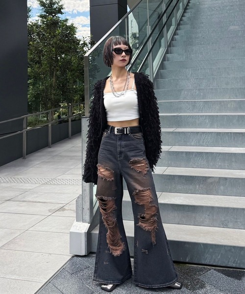 PAGEBOY（ページボーイ）の「ヴィンテージダメージフレアデニム（デニムパンツ・レディース・ブルー/ブラック・X-SMALL/SMALL/MEDIUM）」の4枚目の写真