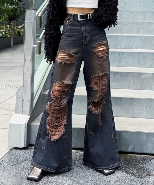 PAGEBOY（ページボーイ）の「ヴィンテージダメージフレアデニム（デニムパンツ・レディース・ブルー/ブラック・X-SMALL/SMALL/MEDIUM）」の14枚目の写真