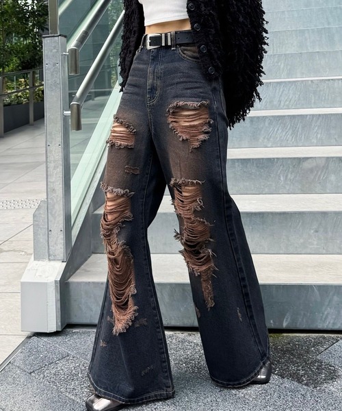 PAGEBOY（ページボーイ）の「ヴィンテージダメージフレアデニム（デニムパンツ・レディース・ブルー/ブラック・X-SMALL/SMALL/MEDIUM）」の16枚目の写真