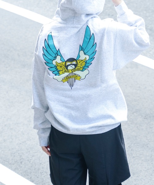 【セール】CROSS BONES HOODIE SWEAT PARKA/ドッグタウンクロスボーングラフィックバックプリントプルオーバーフーディ（パーカー）｜DOGTOWN（ドッグタウン）