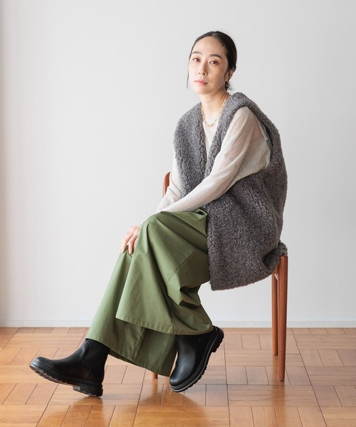 studio CLIP（スタディオクリップ）の「Vネックボアベスト（ベスト・レディース・モカ/スモーク・FREE）」の9枚目の写真