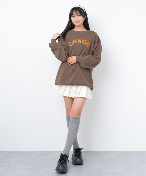 RiCO SUCRE（リコシュクレ）の「裏起毛ロゴプリントトレーナー（スウェット・キッズ・ブラック/モカ/オートミール・130/140/150/160/165）」の6枚目の写真