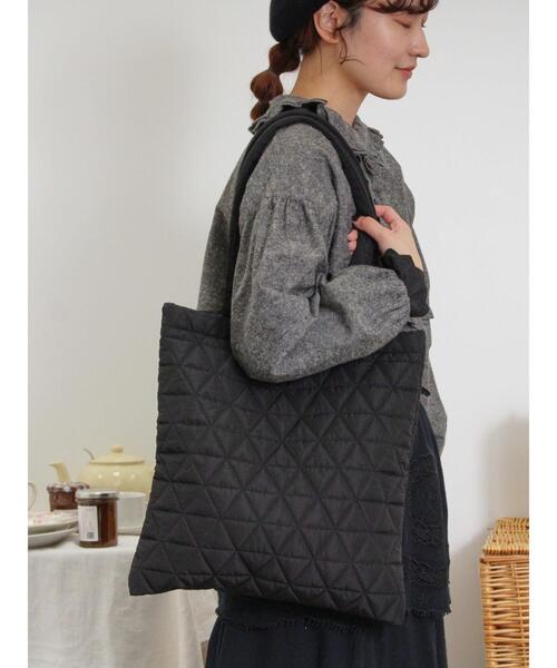 Samansa Mos2（サマンサ モスモス）の「キルティングトートバッグ（ハンドバッグ・レディース・ブラック/ベージュ・F）」の9枚目の写真