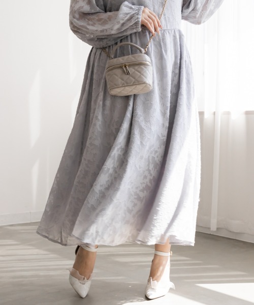 CLETTE(クレット)の「ジャガード花柄シアーワンピース(ワンピース・レディース・ブラック/アイボリー/グレー・LL/3L/4L)」の16枚目の写真