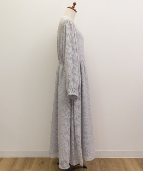 CLETTE(クレット)の「ジャガード花柄シアーワンピース(ワンピース・レディース・ブラック/アイボリー/グレー・LL/3L/4L)」の20枚目の写真