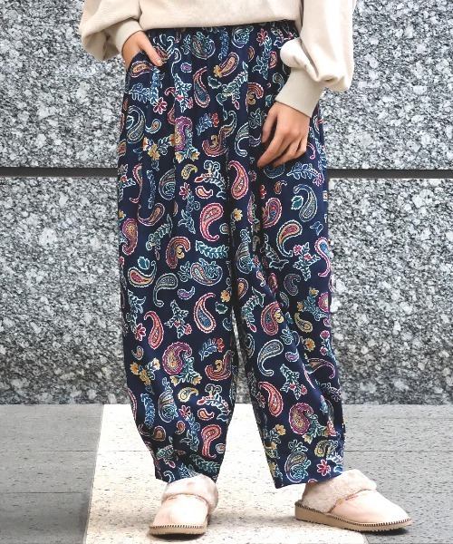 チチカカ(チチカカ)の「ペイズリープリントエッグタックパンツ(その他パンツ・レディース・ブラウン/ネイビー・FREE)」の2枚目の写真