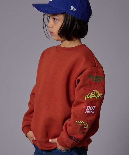 PAIRMANON STREET（ペアマノンストリート）の「【PAIRMANON STREET】裏起毛 マルチ グラフィック プリント トレーナー（スウェット・キッズ・ベージュ系その他/グレー系その他2/グレー系その他4/ブラック系その他3/ブラック系その他2/ブルー系その他2/ブルー系その他3/テラコッタ/ブラック系その他4/グレー系その他3/イエロー/ブルー系その他/グレー系その他/イエロー系その他/ブラック系その他・150/90/140/100/110/120/130/160）」の10枚目の写真