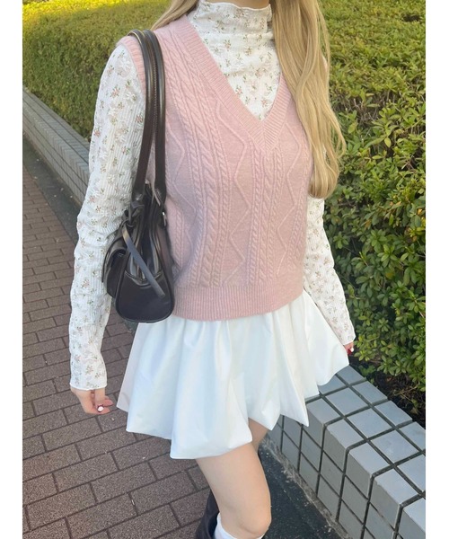 PHILLY(フィリー)の「【PHILLY】ケーブルニットベスト(ベスト・レディース・ブラック/アイボリー/ピンク・FREE)」の18枚目の写真