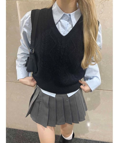 PHILLY(フィリー)の「【PHILLY】ケーブルニットベスト(ベスト・レディース・ブラック/アイボリー/ピンク・FREE)」の10枚目の写真