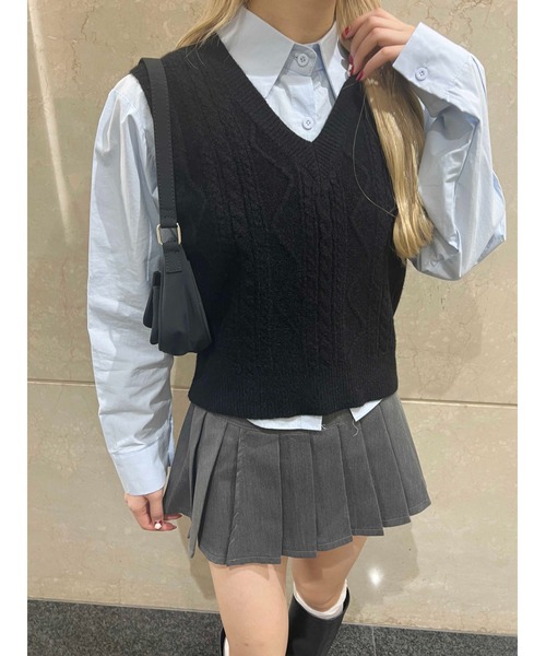 PHILLY(フィリー)の「【PHILLY】ケーブルニットベスト(ベスト・レディース・ブラック/アイボリー/ピンク・FREE)」の12枚目の写真