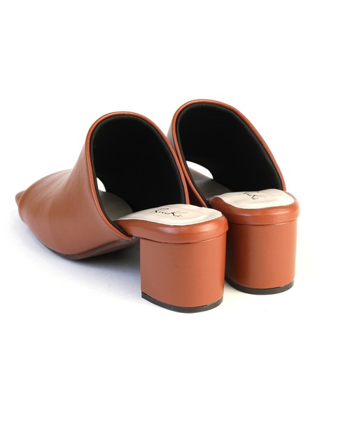 RiiiKa（リーカ）の「【RiiiKa/リーカ】スクエアトゥ甲深サンダル（サンダル・レディース・ブラウン/アイボリー/ブラック・S/M/L/LL）」の14枚目の写真