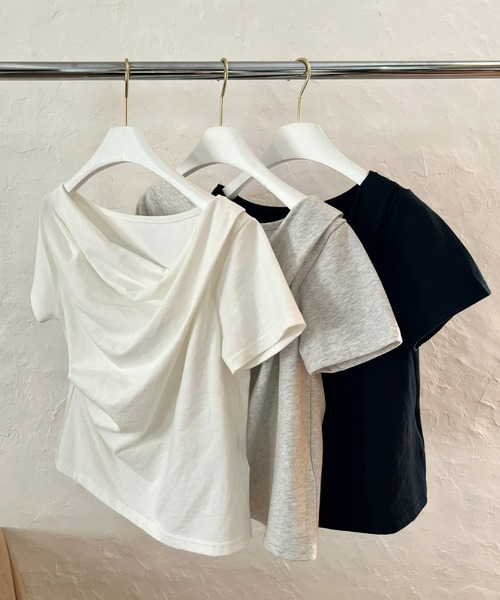 オフショルダー ホワイト Tシャツ オフショルダーTシャツ（Tシャツ/カットソー）｜Olu