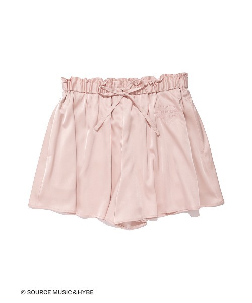 gelatopiqueジェラピケLE SSERAFIMシャツ＆ショートパンツ ジェラートピケ【LE SSERAFIM】サテンシャツ＆ショートパンツセット