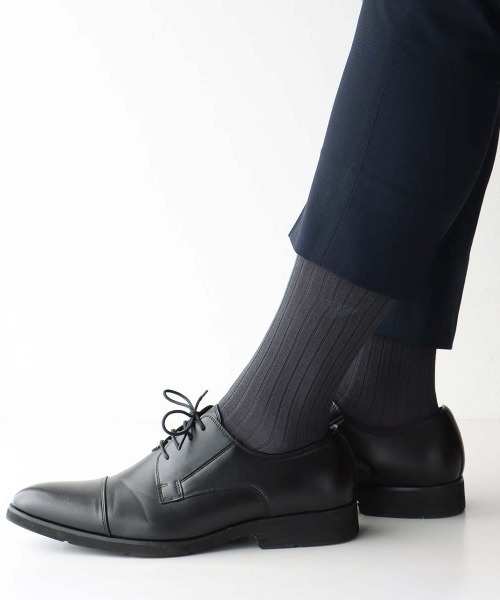 EMPORIO ARMANI（エンポリオアルマーニ）の「【3足セット】EMPORIO ARMANI イーグルリブ ビジネスソックス 92312721（Tシャツ/カットソー・メンズ・ブラック系3/その他1・25-26cm）」の4枚目の写真