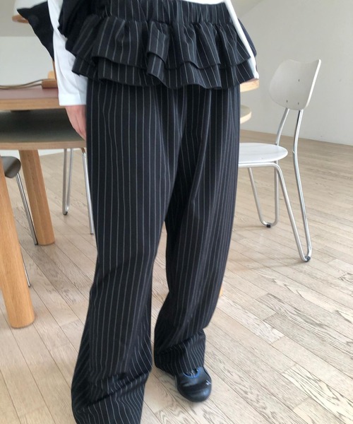 Vipoa（ヴィポア）の「ウエストレイヤードストライプスラックス（スラックス・レディース・チャコールグレー/ブラック・FREE）」の3枚目の写真