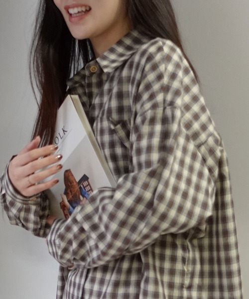 CORNERS（コーナーズ）の「オーバーサイズチェックシャツ（シャツ/ブラウス・レディース・ブラウン/ブラック/グリーン/マスタード・M）」の14枚目の写真
