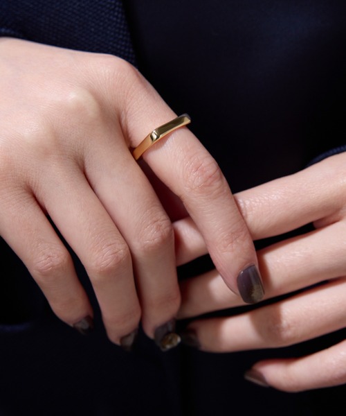 PAPILLONNER（パピヨネ）の「スクエアリング（リング・レディース・シルバー/ゴールド・FREE）」の2枚目の写真