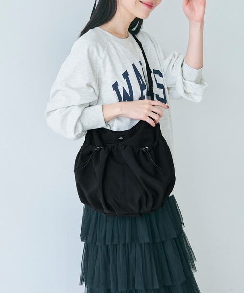 coca（coca）（コカ）の「ドロストポケットショルダーバッグ（ショルダーバッグ・レディース・アイボリー/ブラック・ONE SIZE）」の12枚目の写真