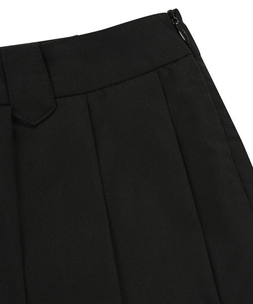 muahmuah(ムーアムーア)の「A'GEM/9 × .kom 『muah muah/ムーアムーア』 STITCH LOGO FLEATS SKIRT/ステッチロゴ プリーツスカート(スカート・レディース・ブラック・S/M)」の3枚目の写真