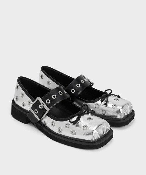 CHARLES & KEITH(チャールズ & キース)の「グロメット バックルメリージェーン(パンプス・レディース・シルバー/ブラック・22.5cm/23cm/23.5cm/24.5cm/25cm/25.5cm/26.5cm)」の6枚目の写真