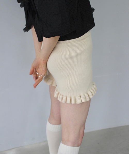 SANSeLF(サンセルフ)の「ヘムフリルニットショートパンツ【SANSeLF】sanw25s016(その他パンツ・レディース・アイボリー/ブラック/グレー・FREE)」の7枚目の写真