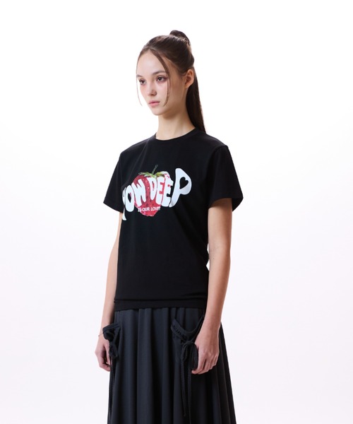★LUVISTRUE★IM STRAWBERRY LETTERING TEE(BLACK)★正規品/人気 ☆IVE レイ 着用！！【LUVISTRUE】IM STRAWBERRY LETTERING TEE