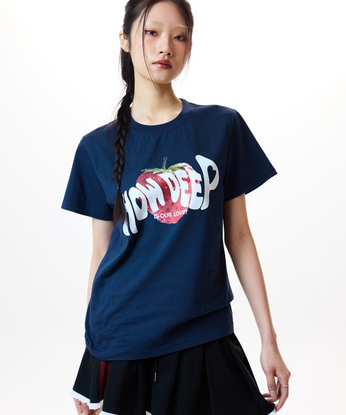 ★LUVISTRUE★IM STRAWBERRY LETTERING TEE(NAVY)★正規品/人気 セール】IM HOW DEEP STRAWBERRY TEE(Tシャツ/カットソー