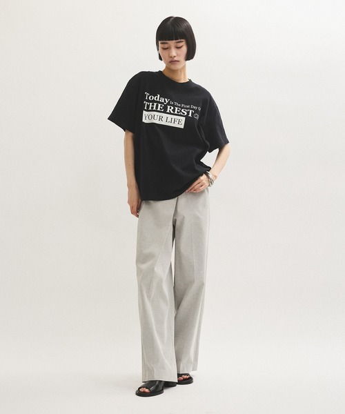 ADAM ET ROPE'(アダムエロペ)の「【HEAR MY NAME(ヒア マイネーム)】SS TEE(Tシャツ/カットソー・レディース・ブラック/ホワイト・FREE)」の3枚目の写真
