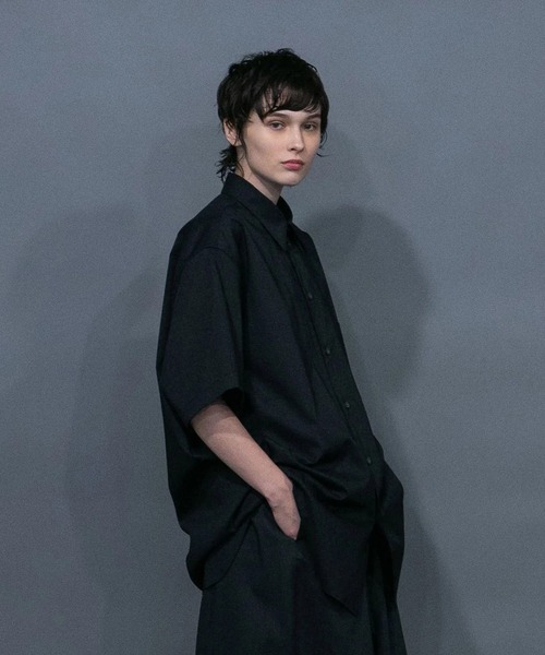 my beautiful landlet(マイビューティフルランドレット)の「【my beautiful landlet】 COHORUS RAMIE × SOLOTEX OVERSIZE SHORT SLEEVE SHIRT(シャツ/ブラウス・メンズ・ブラック/チャコールグレー/ブラウン/ホワイト・1/0)」の5枚目の写真