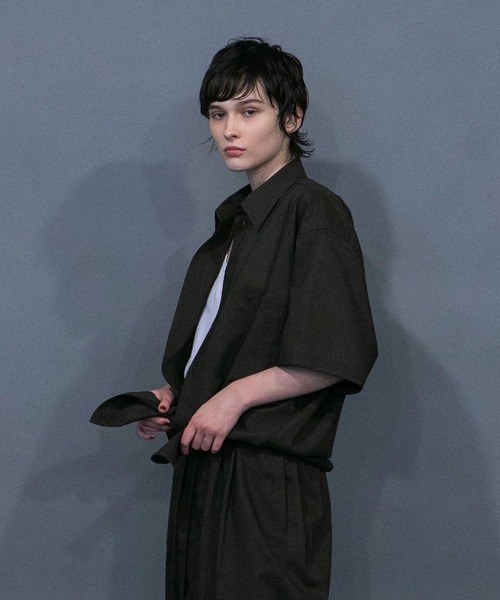 my beautiful landlet(マイビューティフルランドレット)の「【my beautiful landlet】 COHORUS RAMIE × SOLOTEX OVERSIZE SHORT SLEEVE SHIRT(シャツ/ブラウス・メンズ・ブラック/チャコールグレー/ブラウン/ホワイト・1/0)」の7枚目の写真