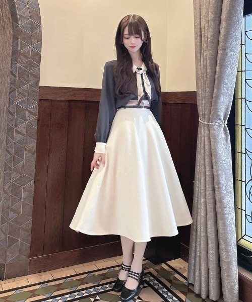 an another angelus（アンアナザーアンジェラス）の「ダブルカラーベルトフレアースカート【セットアップ可能】（スカート・レディース・ネイビー/アイボリー・FREE）」の2枚目の写真