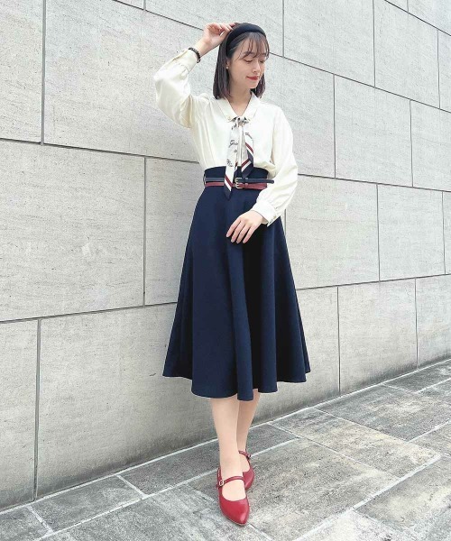 an another angelus（アンアナザーアンジェラス）の「ダブルカラーベルトフレアースカート【セットアップ可能】（スカート・レディース・ネイビー/アイボリー・FREE）」の7枚目の写真