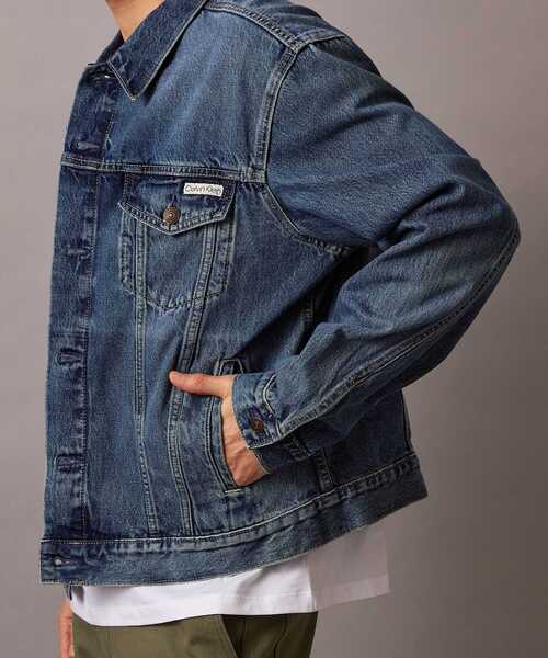 Calvin Klein(カルバン・クライン)の「ストーンクラッシック トラッカーデニムジャケット(デニムジャケット・メンズ・ブルー・L/S/M/XL)」の4枚目の写真