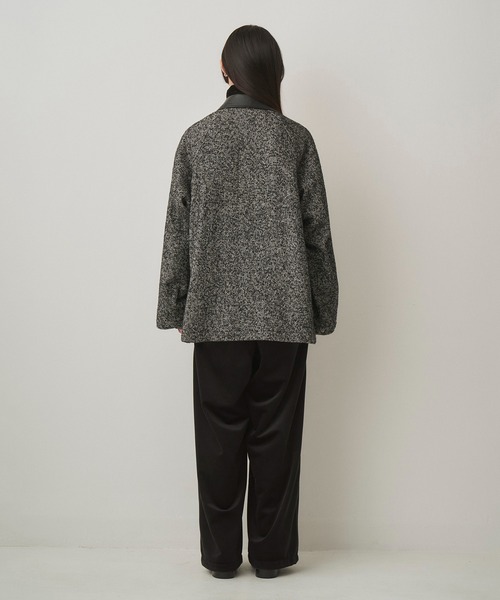Juha(ユハ)の「LEATHER COLLAR RIDING JACKET (HERRINGBONE)(ブルゾン・メンズ・ブラック・3/4)」の7枚目の写真