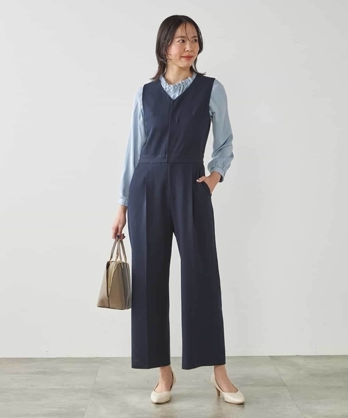 a.v.v(アーヴェヴェ)の「【マシンウォッシャブル】Vネックコンビネゾン(ワンピース・レディース・ネイビー・38/40)」の13枚目の写真