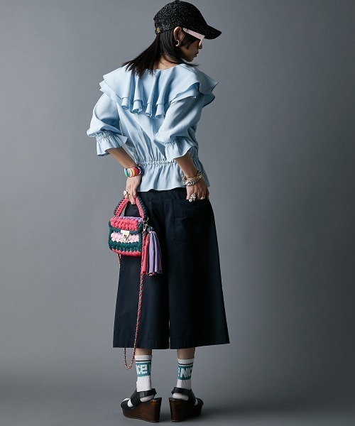 GEVS.（ジェイヴィス）の「フリルブラウス＜大きいサイズ有＞GEVS.（シャツ/ブラウス・レディース・オフホワイト/サックスブルー・3L/LL/L/M/5L/4L）」の18枚目の写真