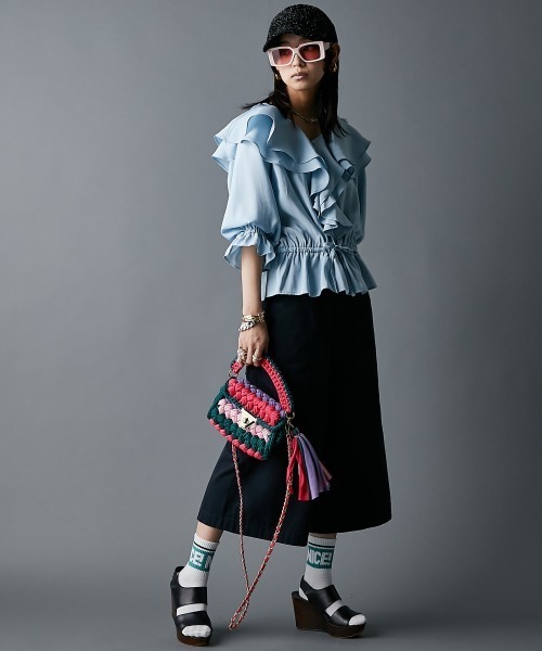 GEVS.（ジェイヴィス）の「フリルブラウス＜大きいサイズ有＞GEVS.（シャツ/ブラウス・レディース・オフホワイト/サックスブルー・3L/LL/L/M/5L/4L）」の19枚目の写真