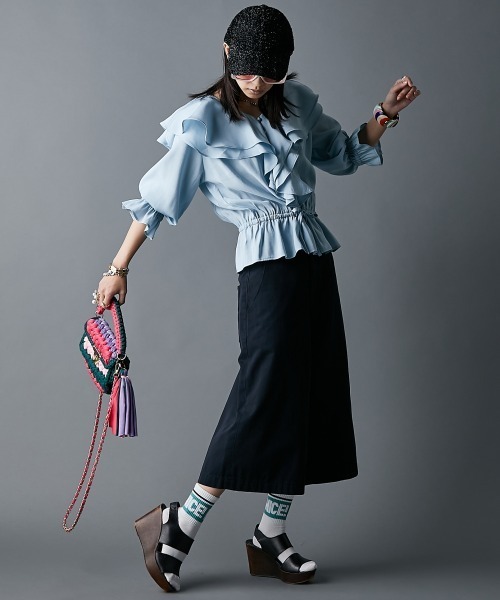 GEVS.（ジェイヴィス）の「フリルブラウス＜大きいサイズ有＞GEVS.（シャツ/ブラウス・レディース・オフホワイト/サックスブルー・3L/LL/L/M/5L/4L）」の21枚目の写真