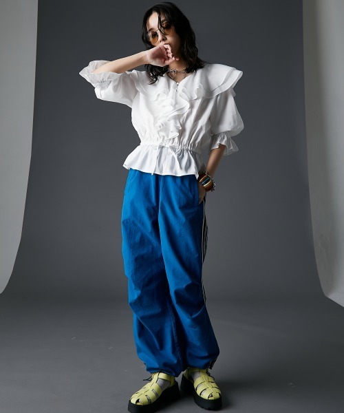 GEVS.（ジェイヴィス）の「フリルブラウス＜大きいサイズ有＞GEVS.（シャツ/ブラウス・レディース・オフホワイト/サックスブルー・3L/LL/L/M/5L/4L）」の12枚目の写真