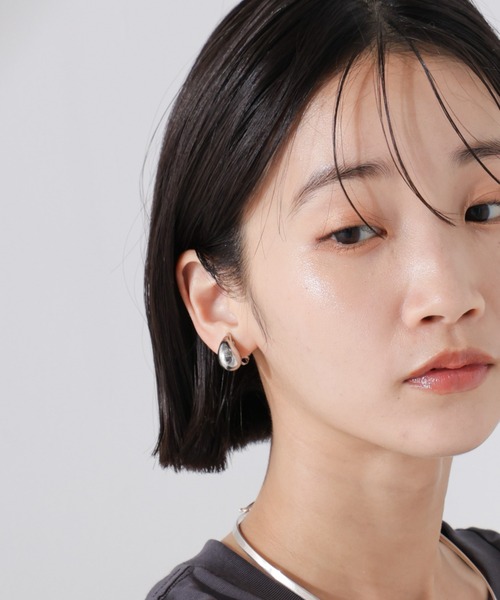 NANO universe（ナノユニバース）の「ドロップモチーフイヤリング（イヤリング・レディース・ゴールド/シルバー・FREE）」の2枚目の写真