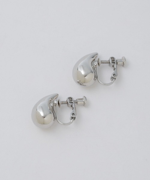 NANO universe（ナノユニバース）の「ドロップモチーフイヤリング（イヤリング・レディース・ゴールド/シルバー・FREE）」の3枚目の写真