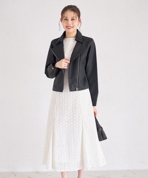 tocco closet(トッコ クローゼット)の「エコレザーライダースジャケット(ライダースジャケット・レディース・アイボリー/ブラック・M)」の12枚目の写真