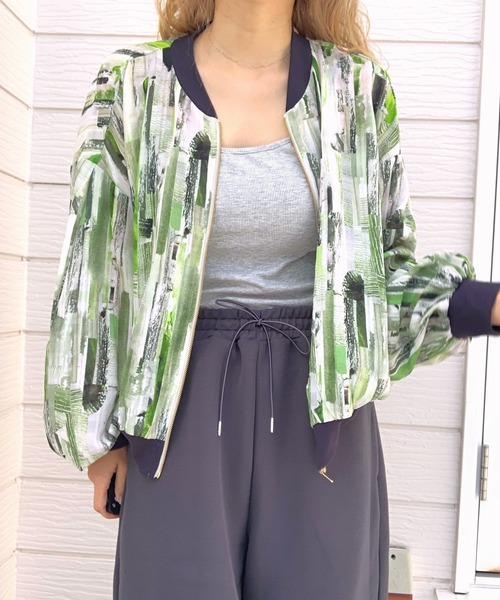 Q（キュー）の「ニュアンスカラーブルゾン（ブルゾン・レディース・グリーン系その他/ベージュ系その他・MEDIUM）」の2枚目の写真