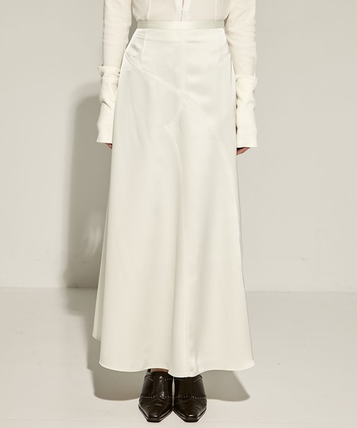 STUDIOUS(ステュディオス)の「【STUDIOUS/ステュディオス】Stretch Satin Skirt/ストレッチサテンスカート(スカート・レディース・ブラック/ホワイト・1/2)」の6枚目の写真